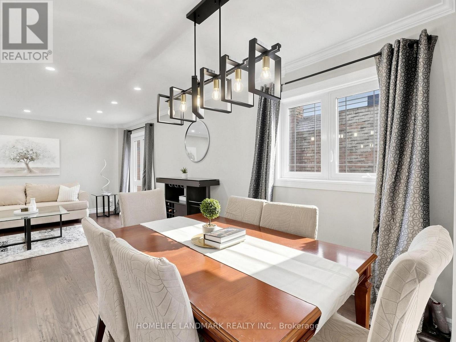 1209 Gloucester Square, Pickering, ON