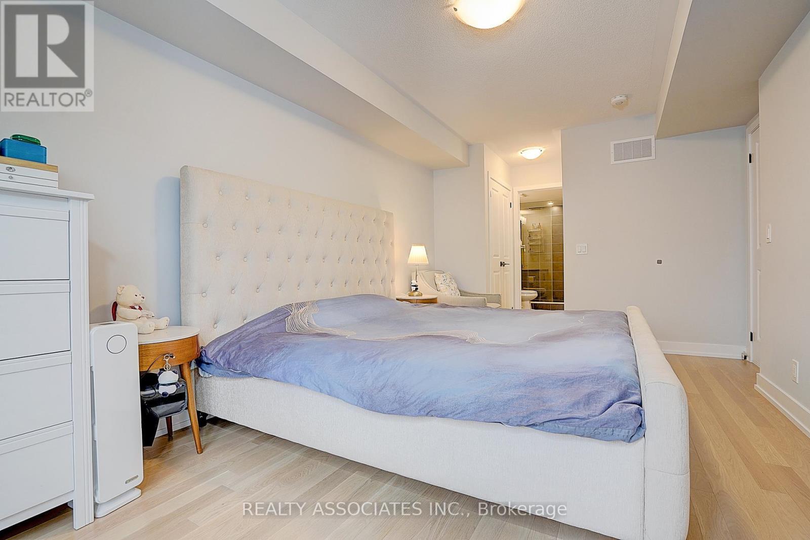 4 Gilbert Wright Avenue, Markham, ON