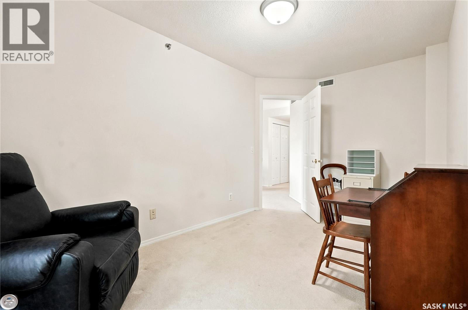 305 1700 Main Street E, Saskatoon, SK