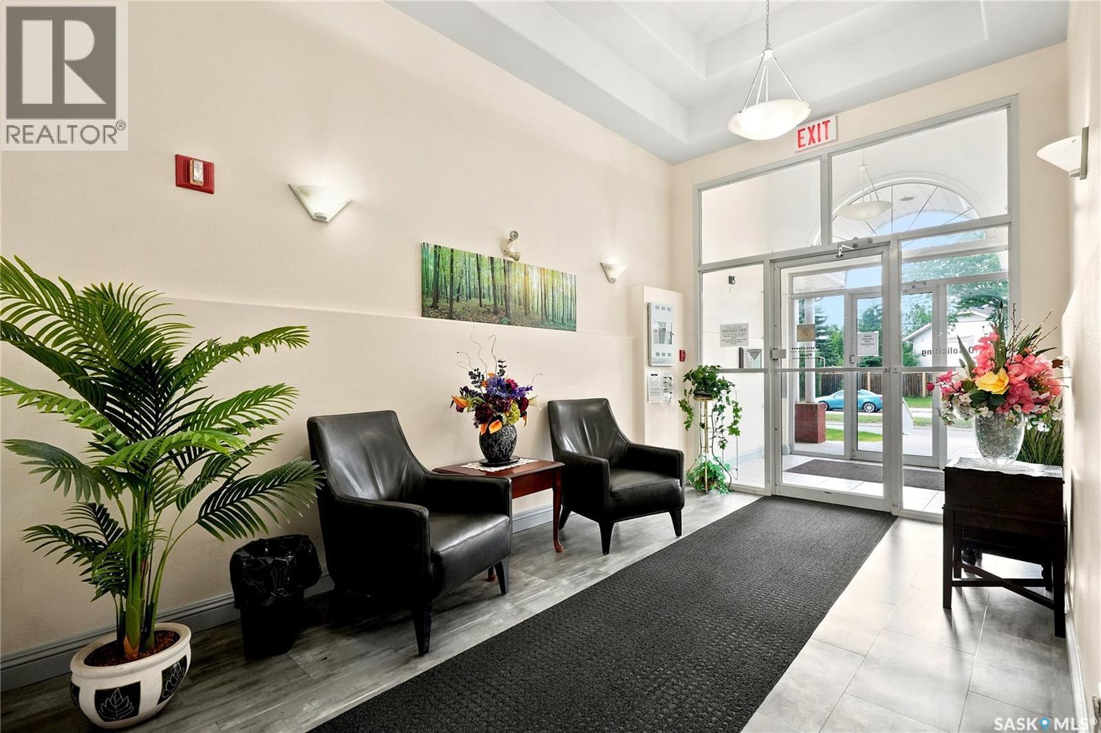305 1700 Main Street E, Saskatoon, SK