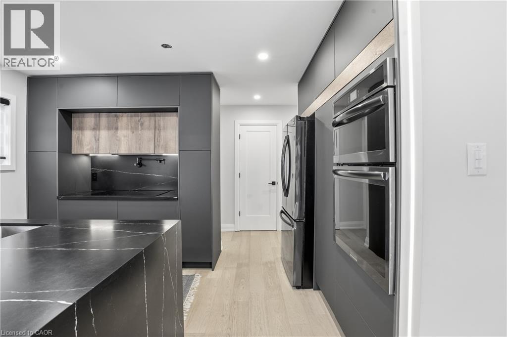 108 Greenshire Drive, Hamilton, ON