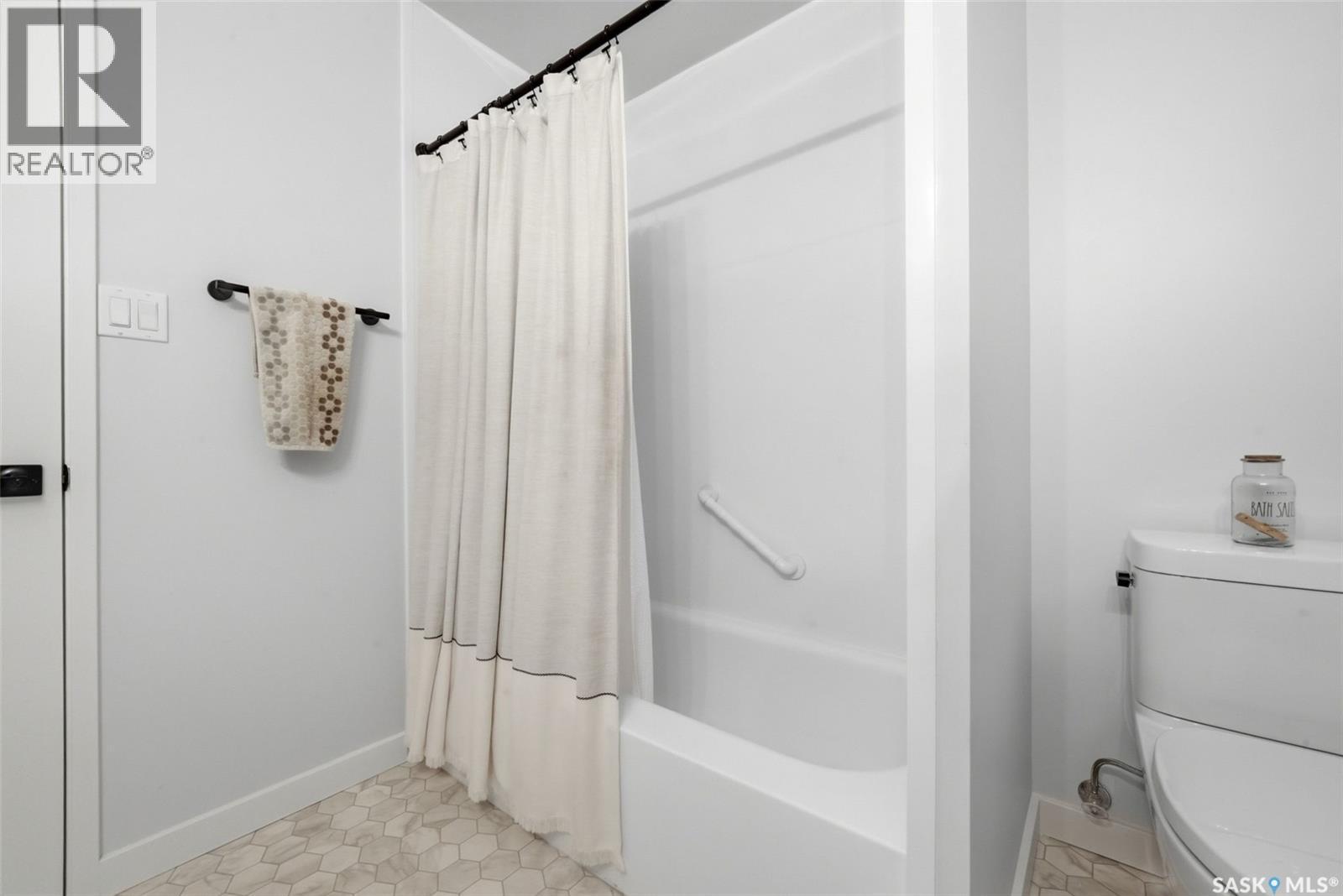 208 Habkirk Drive, Regina, SK