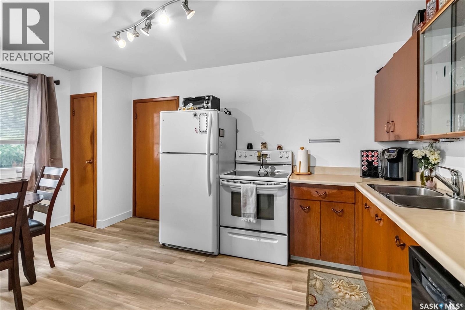 513 W Avenue N, Saskatoon, SK