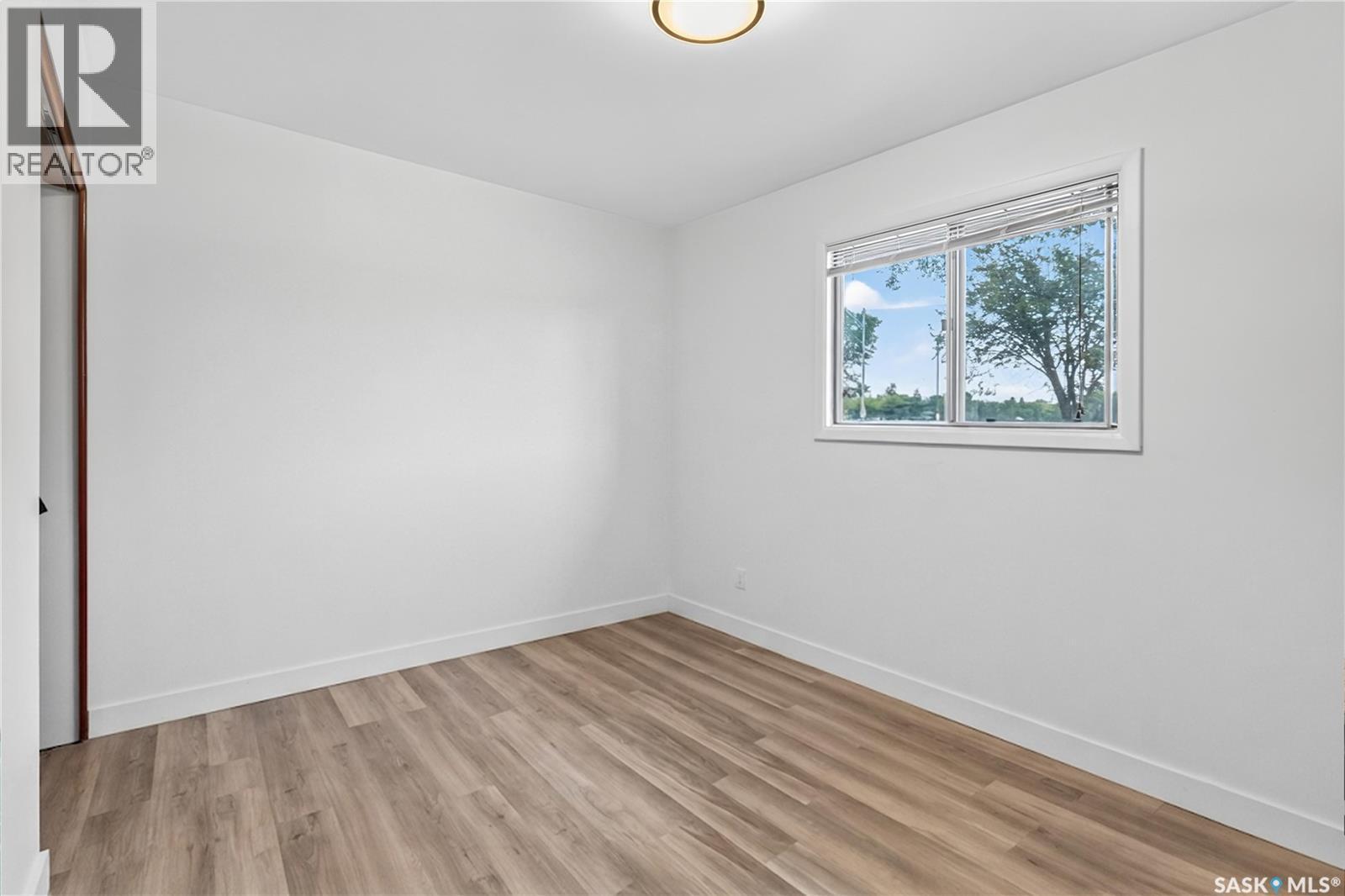 513 W Avenue N, Saskatoon, SK