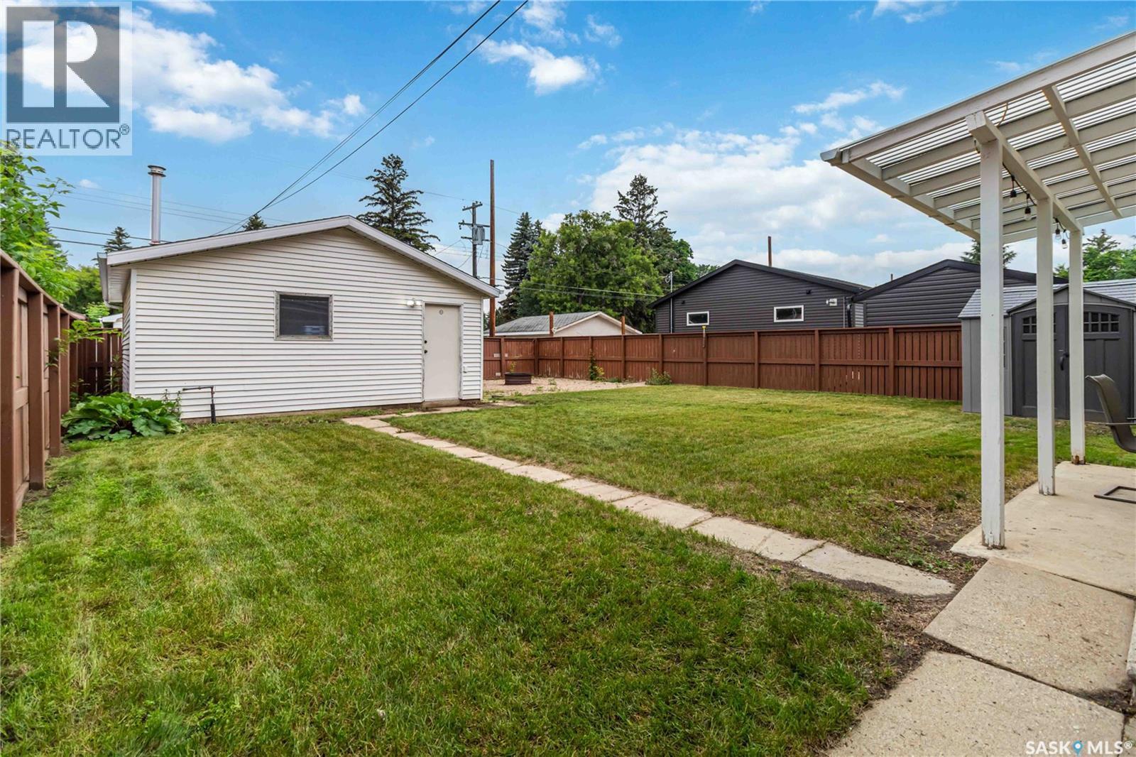 513 W Avenue N, Saskatoon, SK