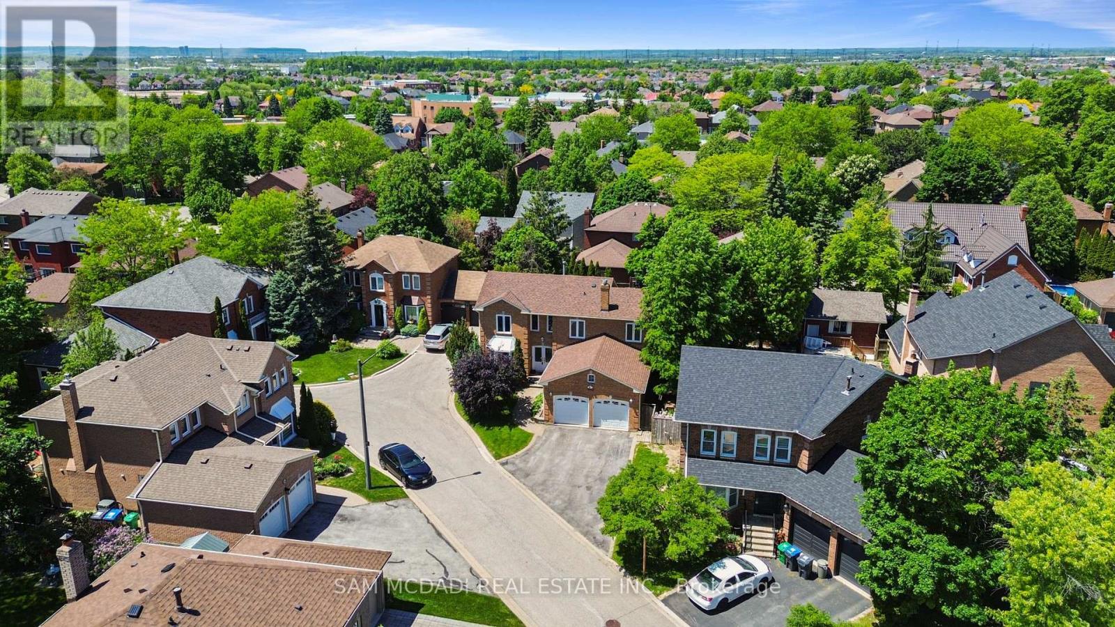 6643 Mockingbird Lane, Mississauga, ON