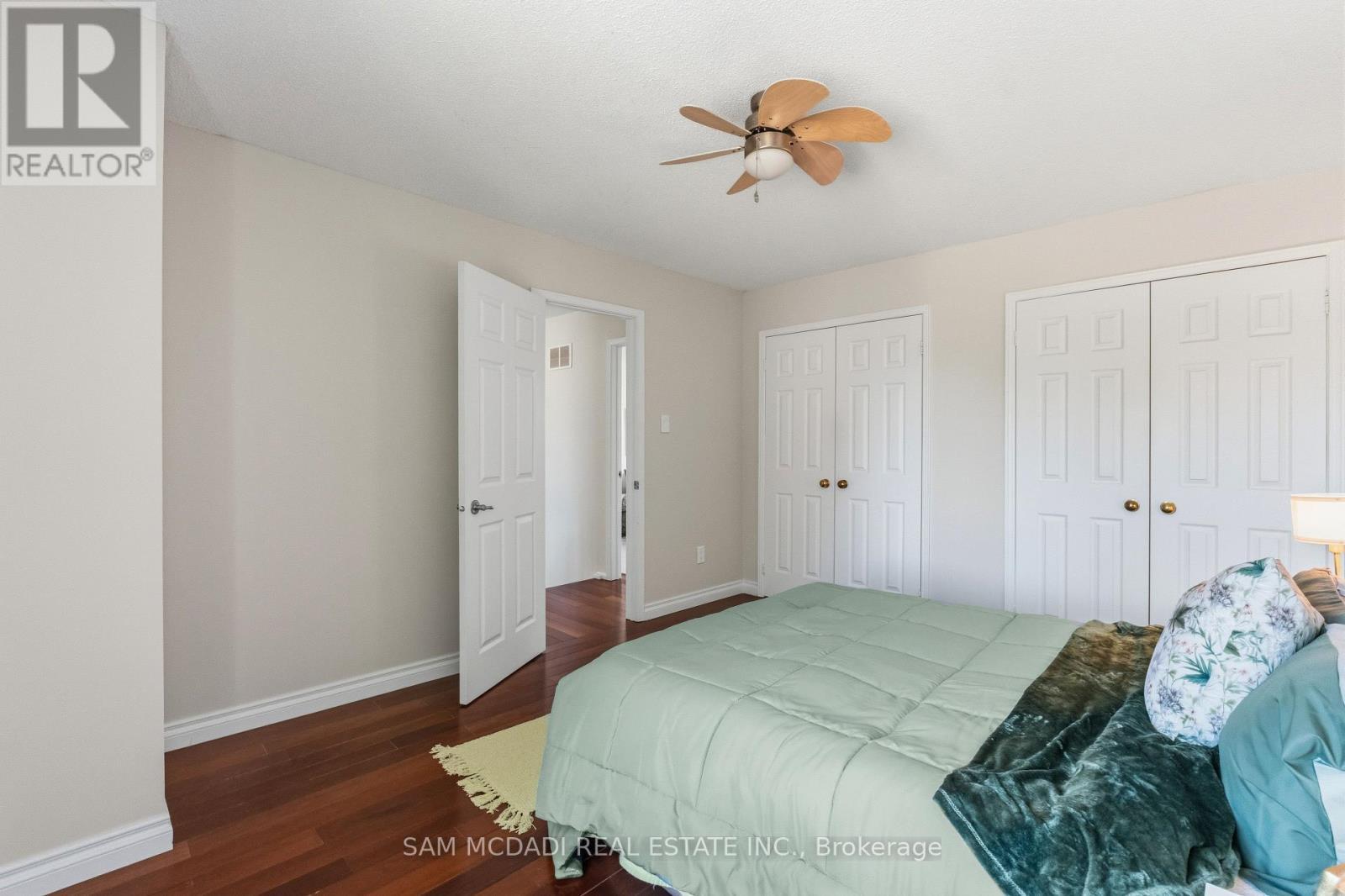 6643 Mockingbird Lane, Mississauga, ON