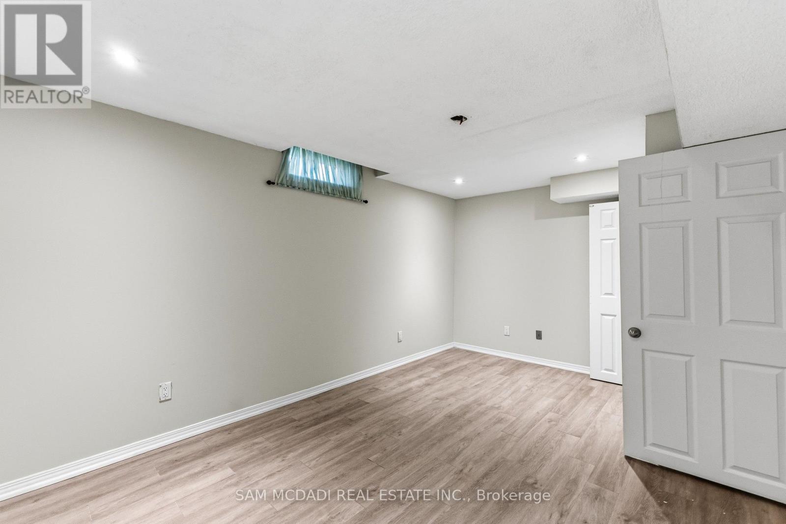 6643 Mockingbird Lane, Mississauga, ON