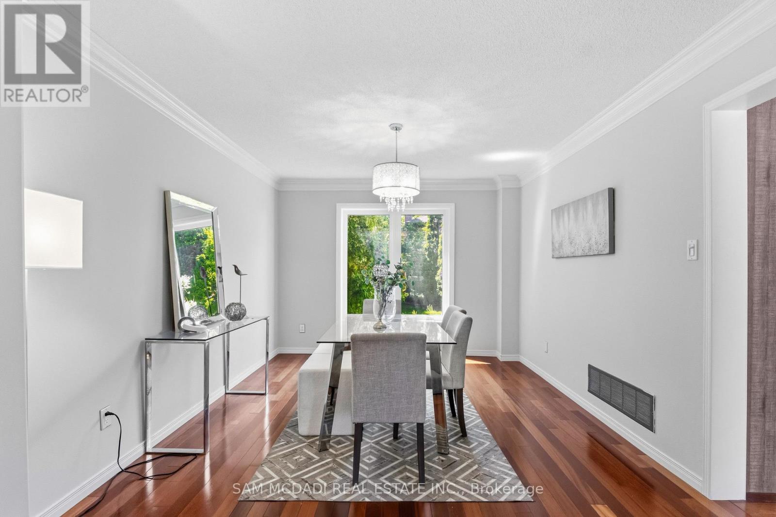 6643 Mockingbird Lane, Mississauga, ON