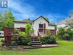 11 ADELAIDE STREET Parry Sound, ON P2A 1H2