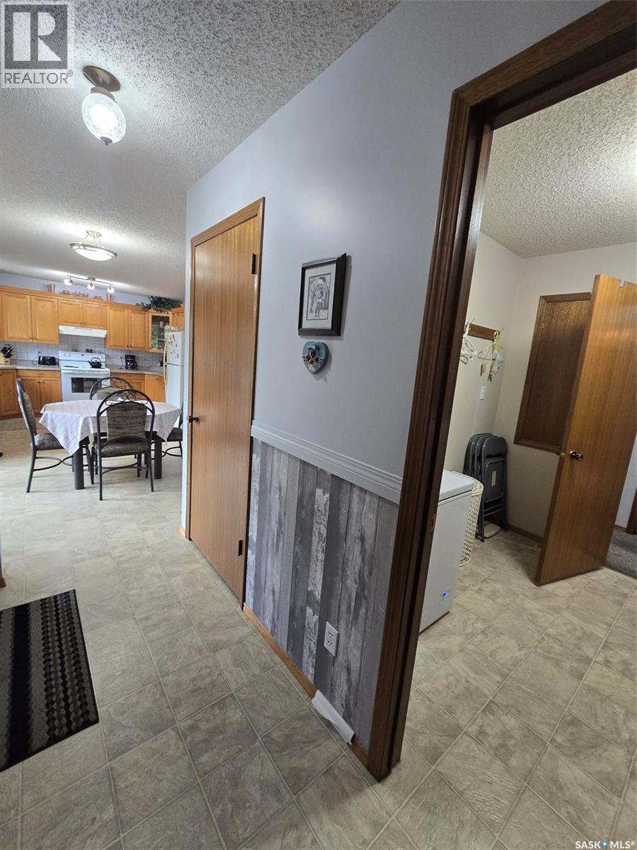 700 Saskatchewan Avenue, Grenfell, SK