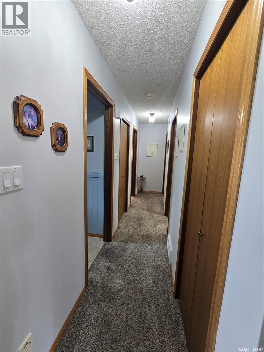 700 Saskatchewan Avenue, Grenfell, SK
