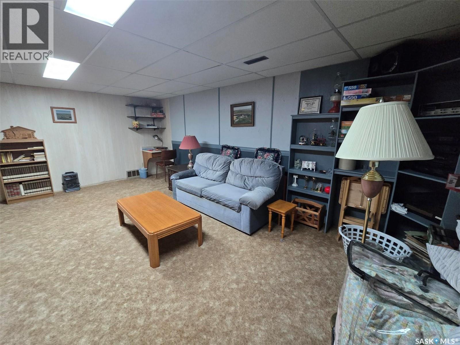 700 Saskatchewan Avenue, Grenfell, SK