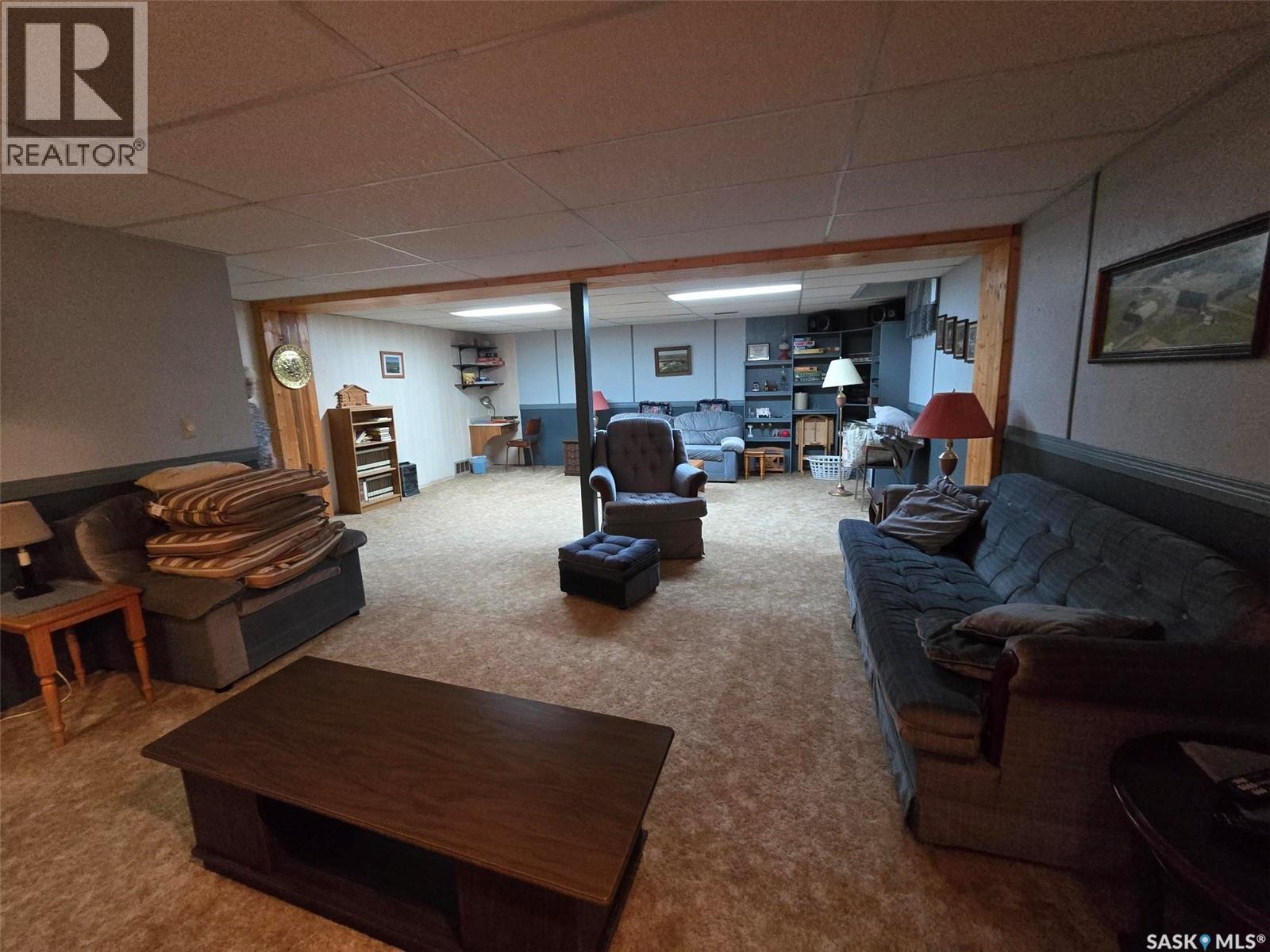 700 Saskatchewan Avenue, Grenfell, SK