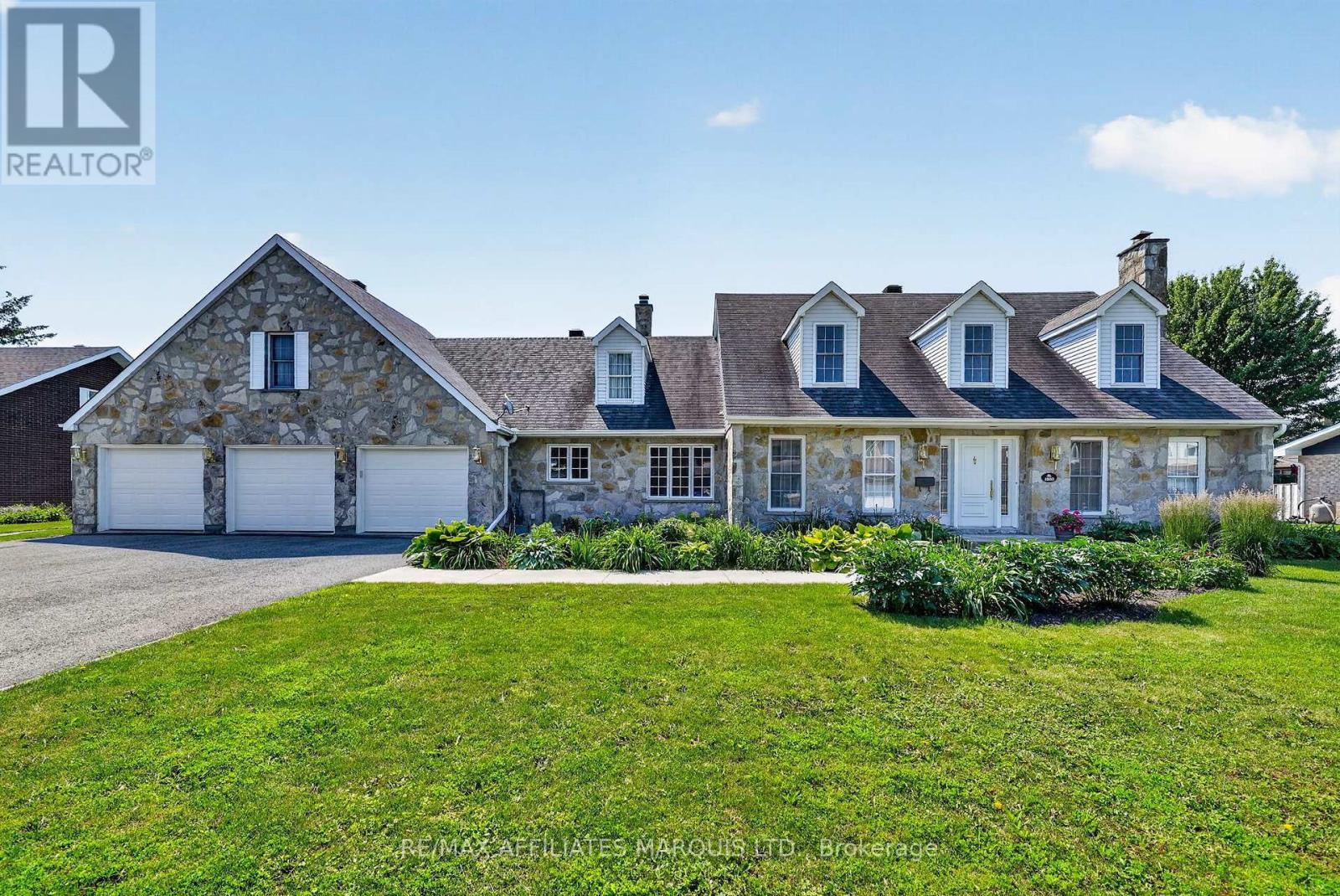 1920 Belvedere Crescent, Cornwall, ON