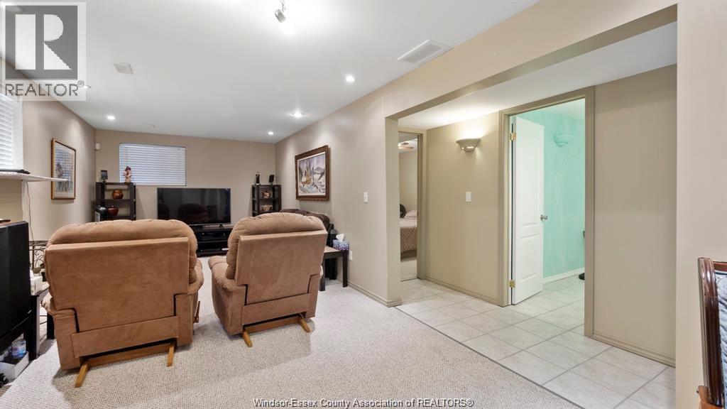 4221 Stagecoach, Windsor, ON