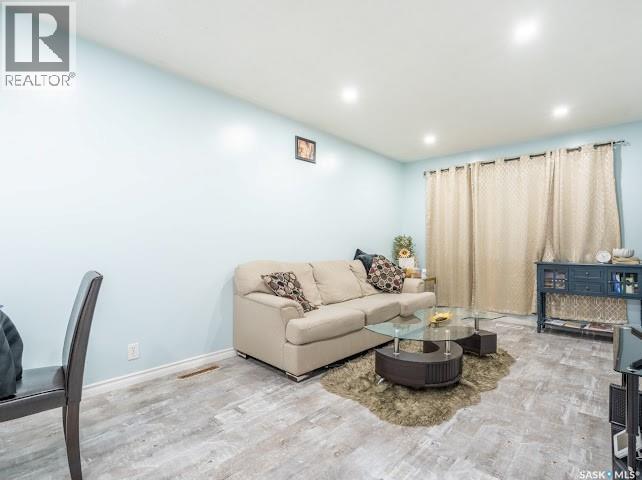 1827 Quebec Street, Regina, SK
