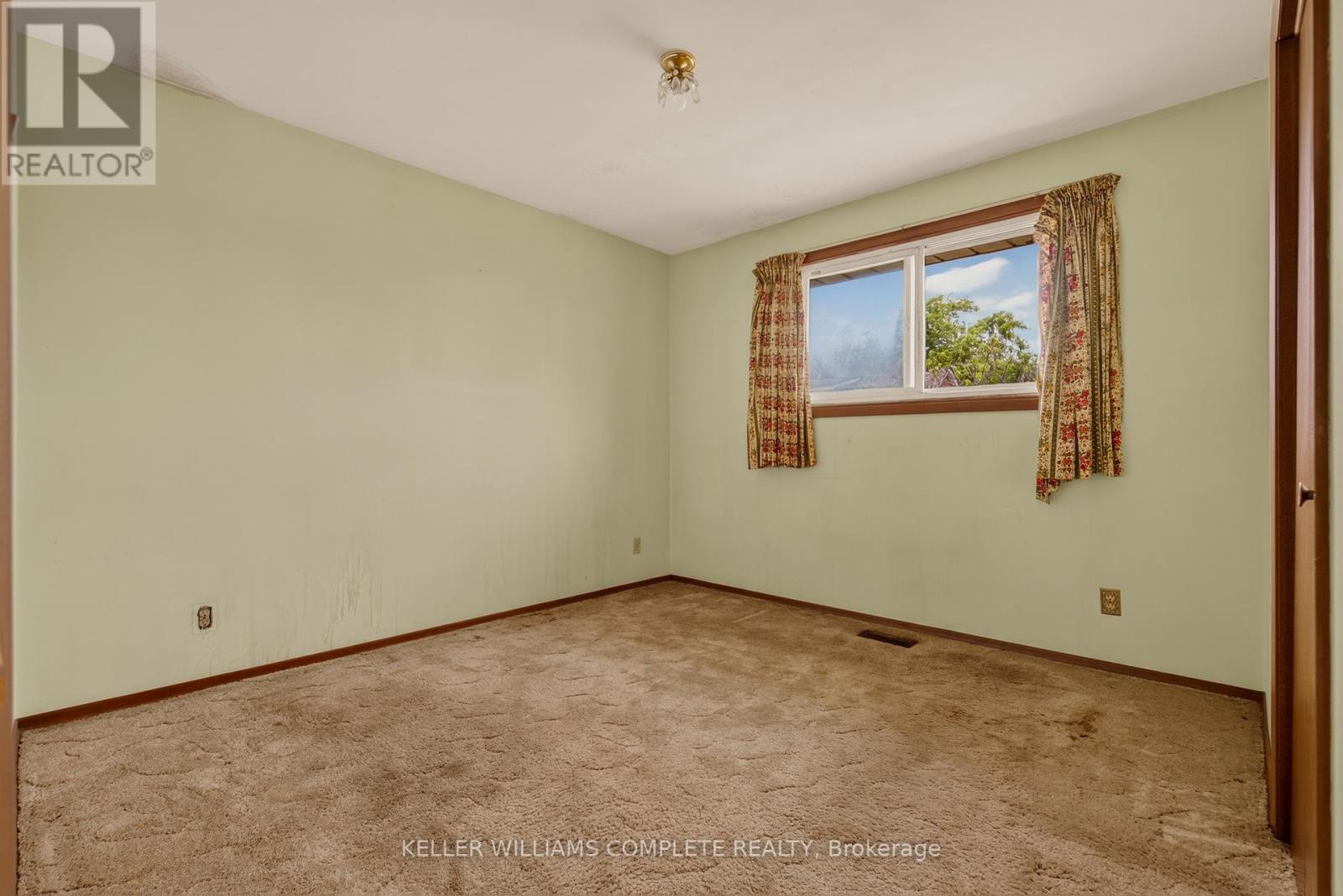34 Windrush Crescent, Hamilton, ON