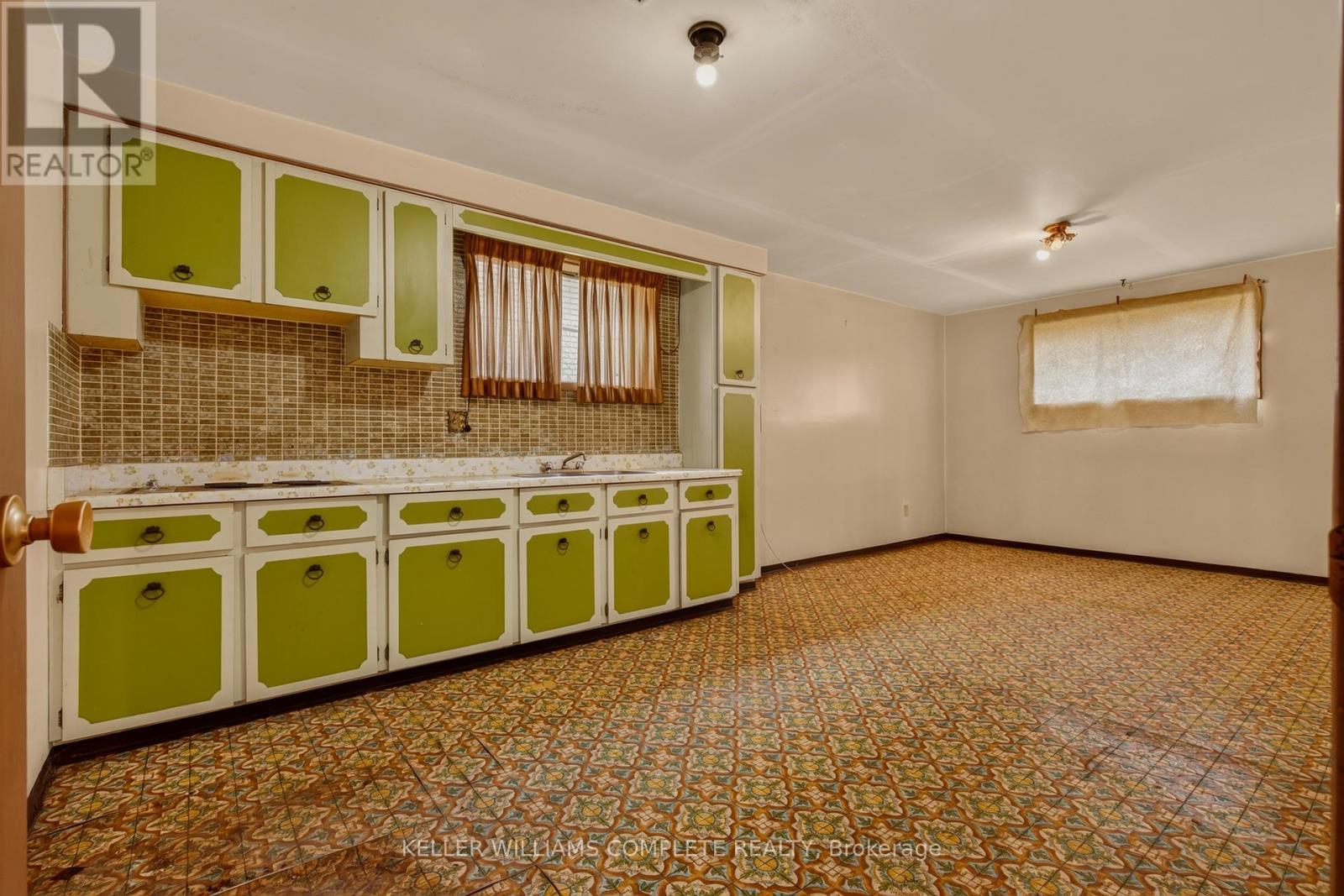 34 Windrush Crescent, Hamilton, ON