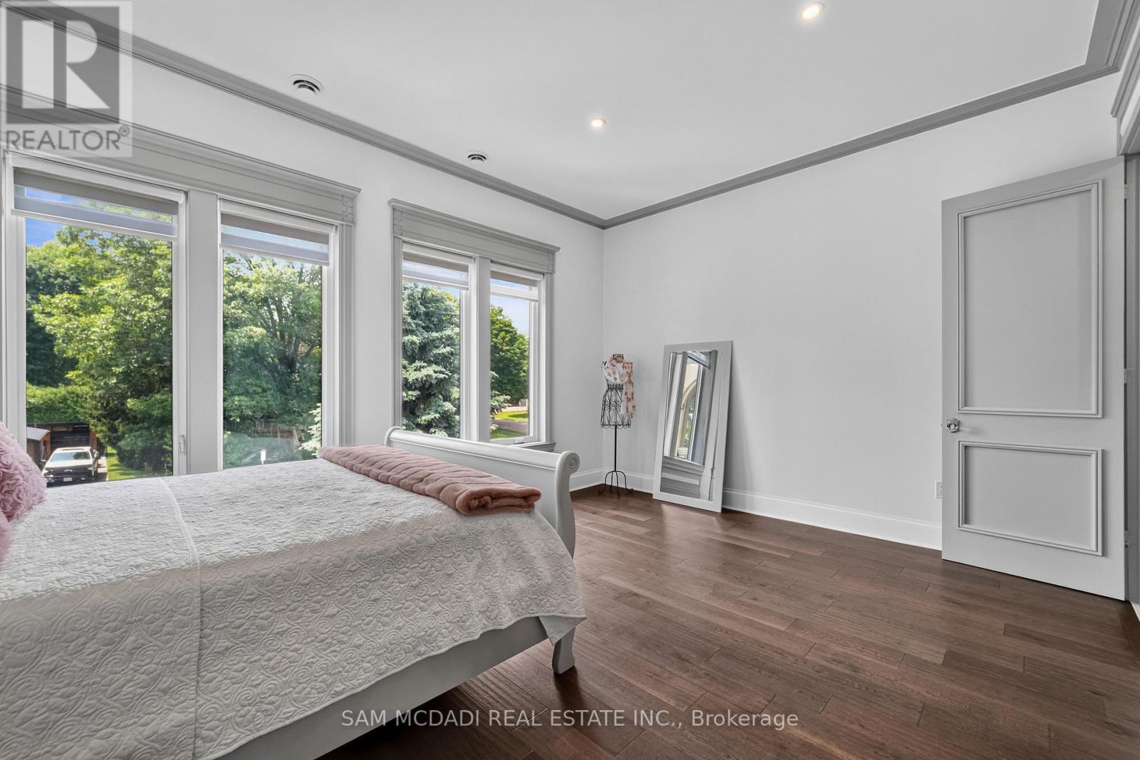 23 Cameron Drive, Hamilton, ON