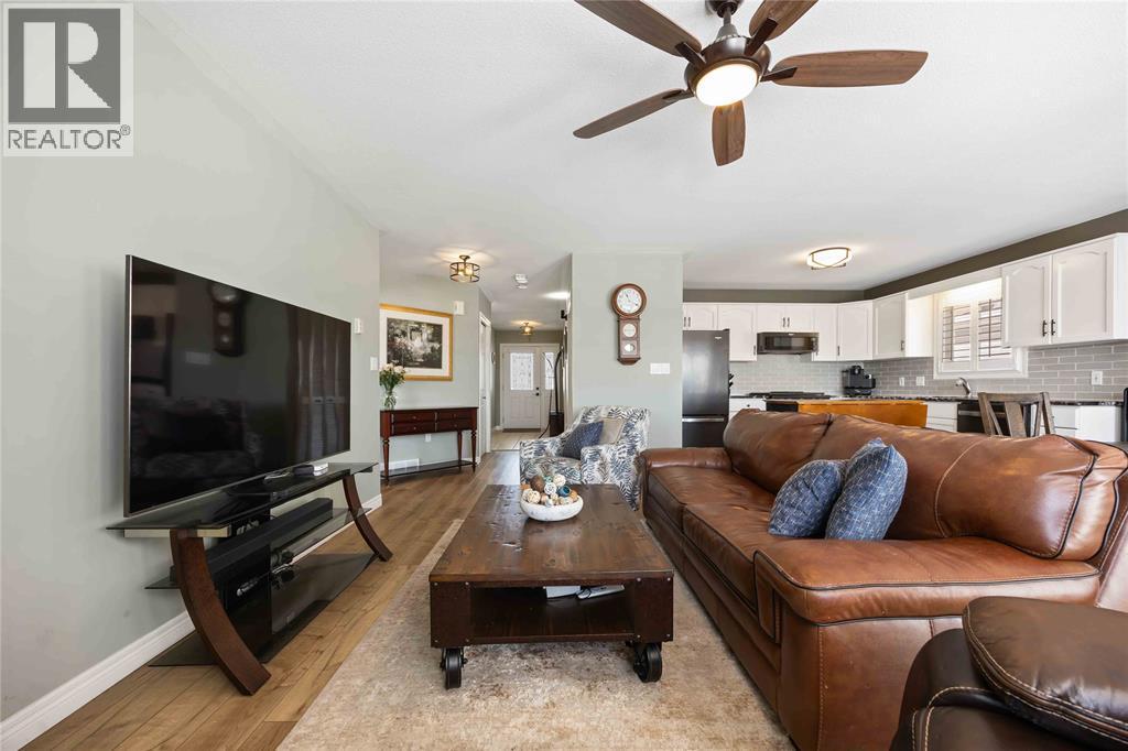 5700 Blackwell Sideroad Unit# 74, Sarnia, ON