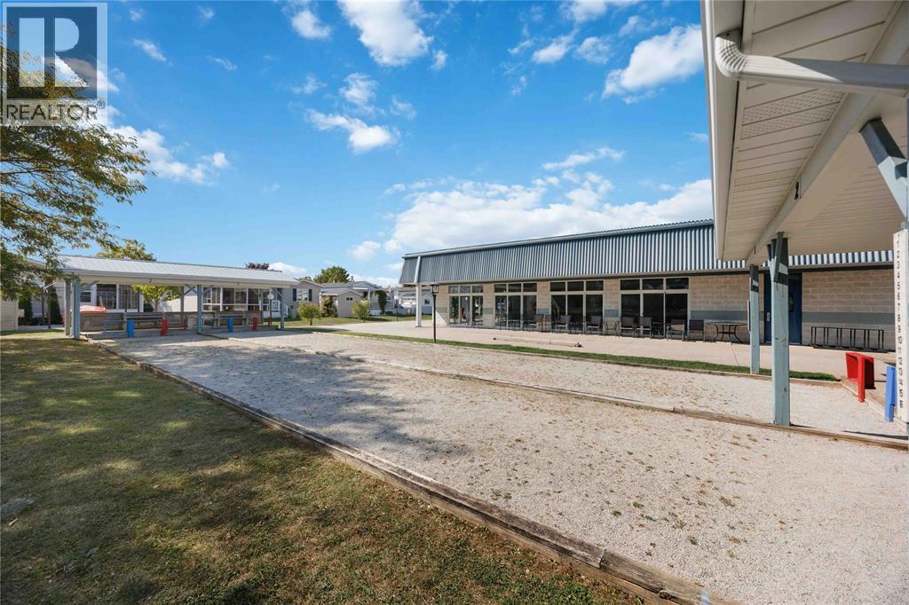 5700 Blackwell Sideroad Unit# 74, Sarnia, ON