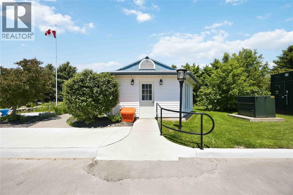5700 Blackwell Sideroad Unit# 74, Sarnia, ON