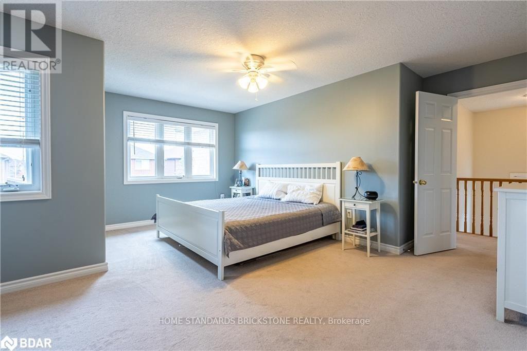 53 Graihawk Drive, Barrie, ON - Indoor Photo Showing Bedroom