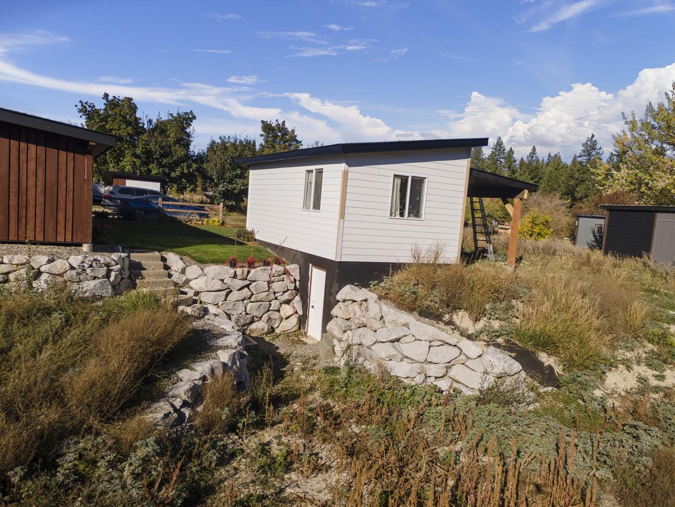 730 Canyon-Lister Road, Lister, BC