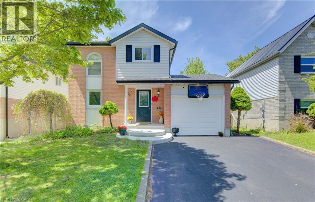 32 Enfield Drive, Cambridge, ON