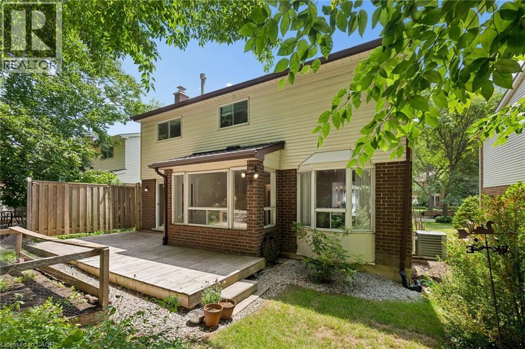 482 Foxhill Place, Waterloo, ON