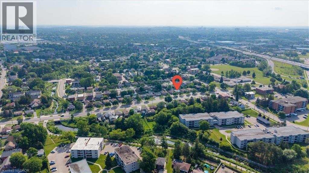 472 Highland Road E, Kitchener, ON