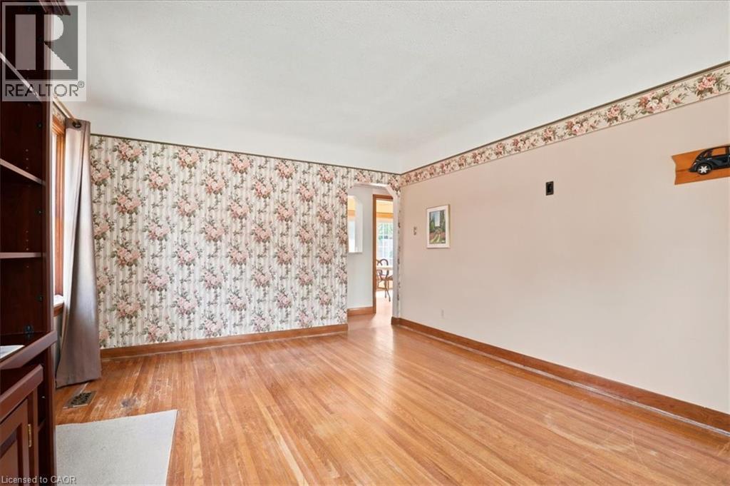 472 Highland Road E, Kitchener, ON