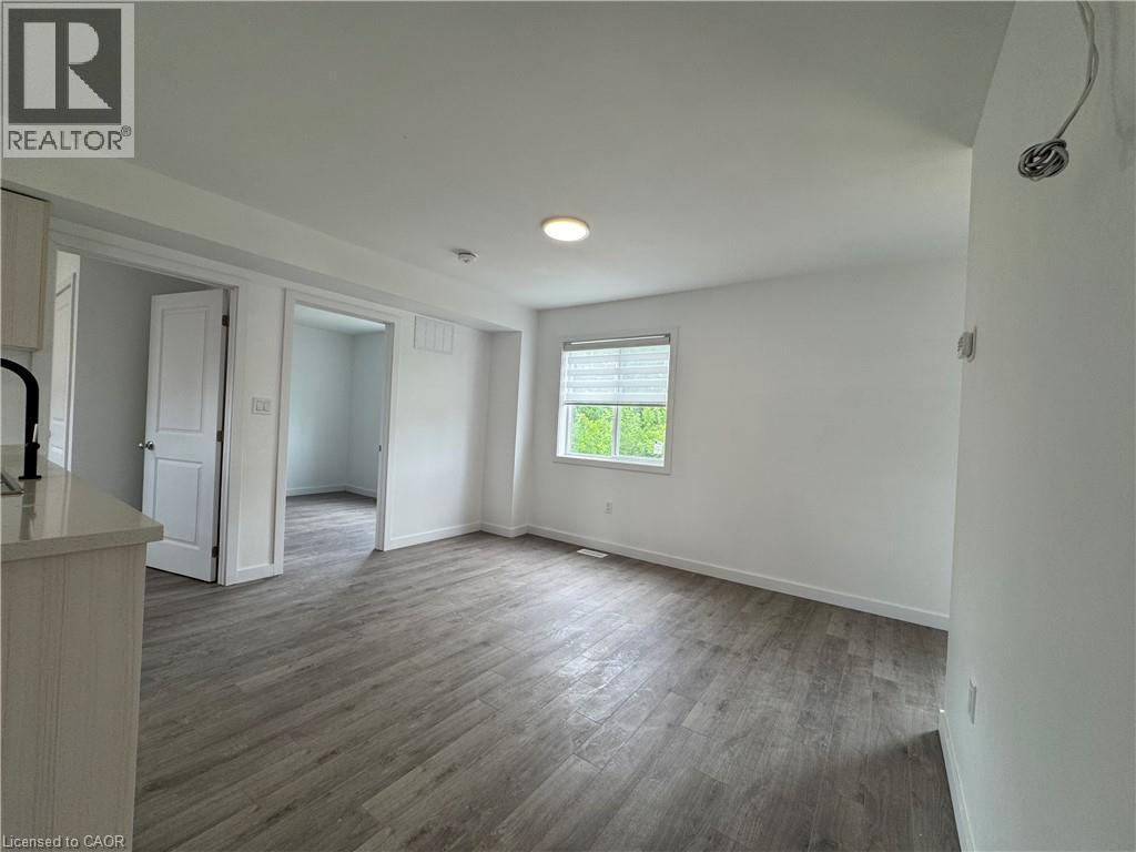 119 Highriver Trail Unit# Main, Welland, ON - Indoor Photo Showing Other Room