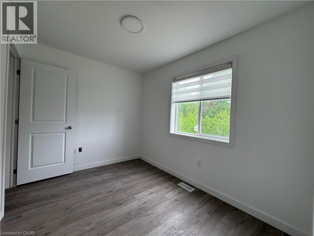 119 Highriver Trail Unit# Main, Welland, ON - Indoor Photo Showing Other Room