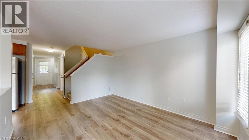 980 Creekside Drive, Waterloo, ON - Indoor