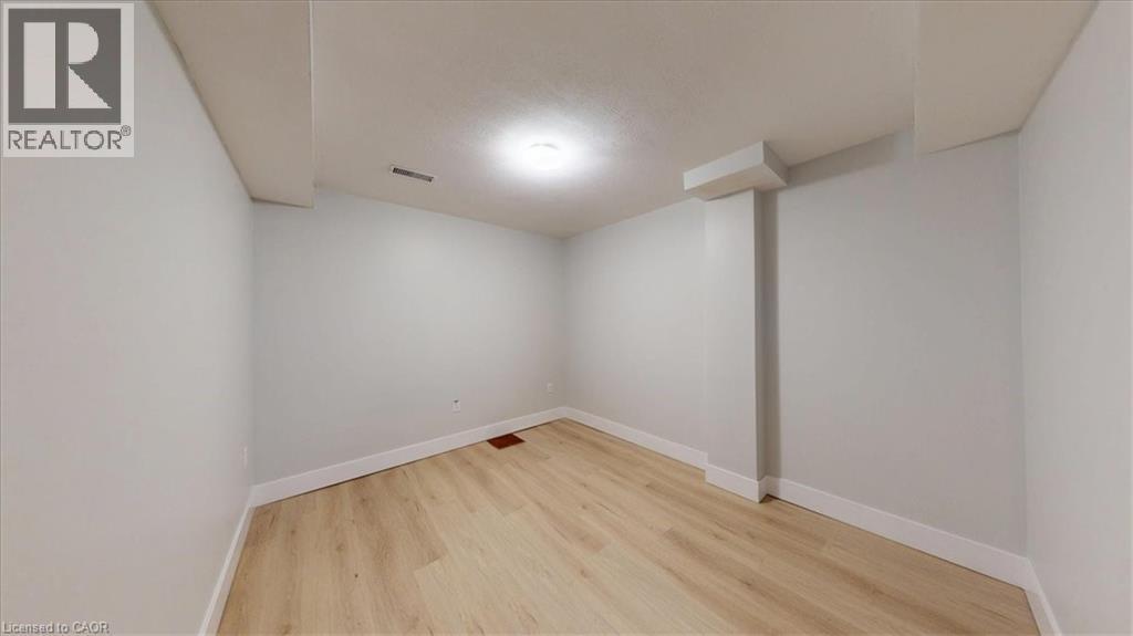 980 Creekside Drive, Waterloo, ON - Indoor Photo Showing Other Room