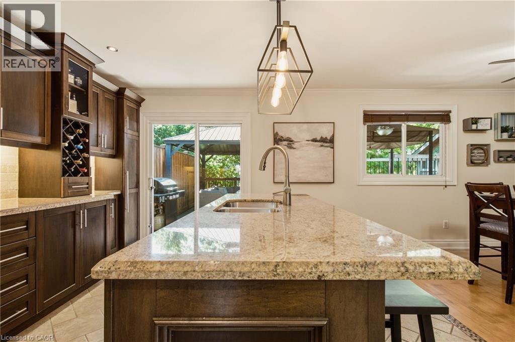 Granite counters. - 80 Wendover Drive, Hamilton, ON