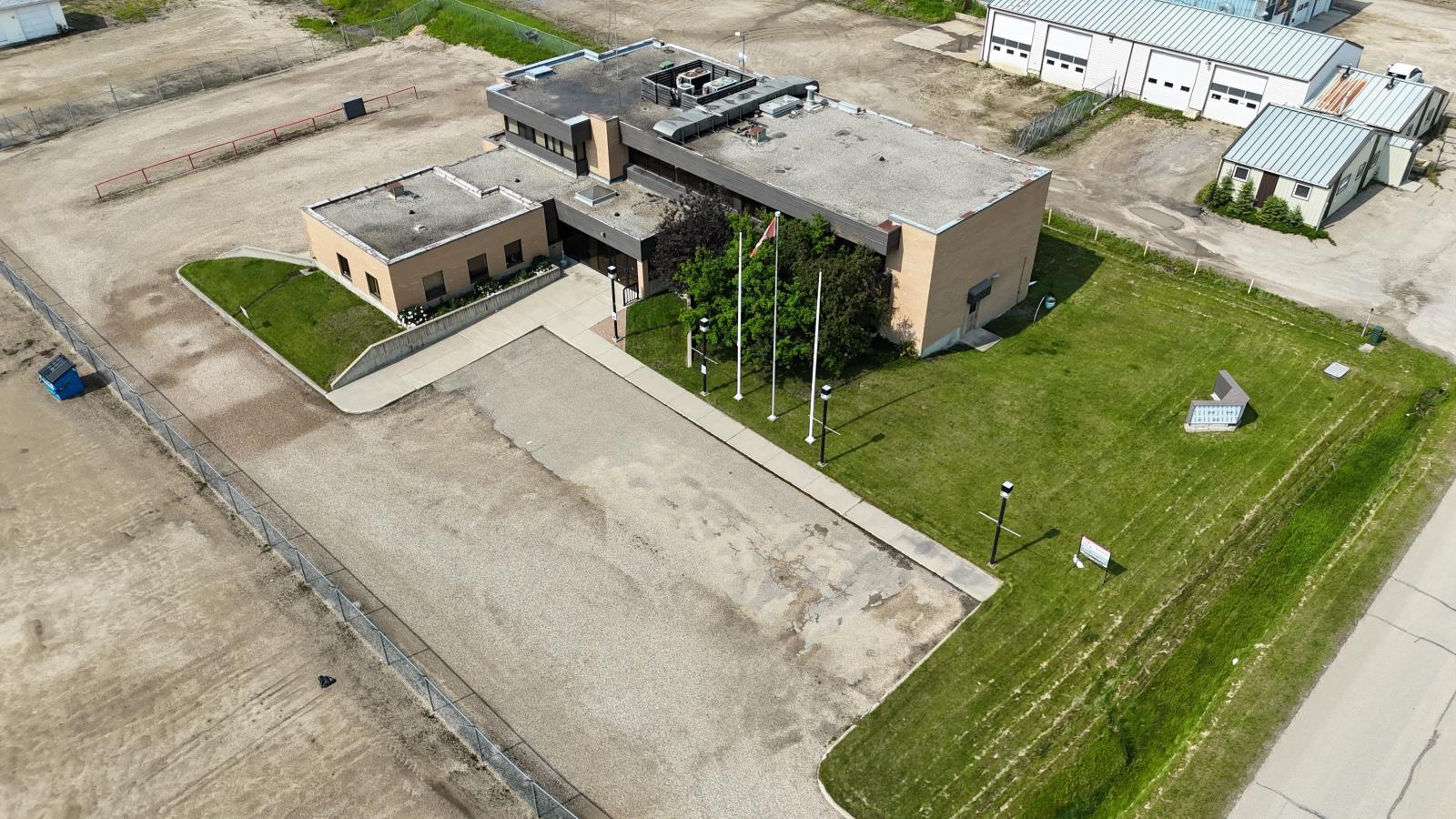 5516 Industrial Rd, Drayton Valley, AB