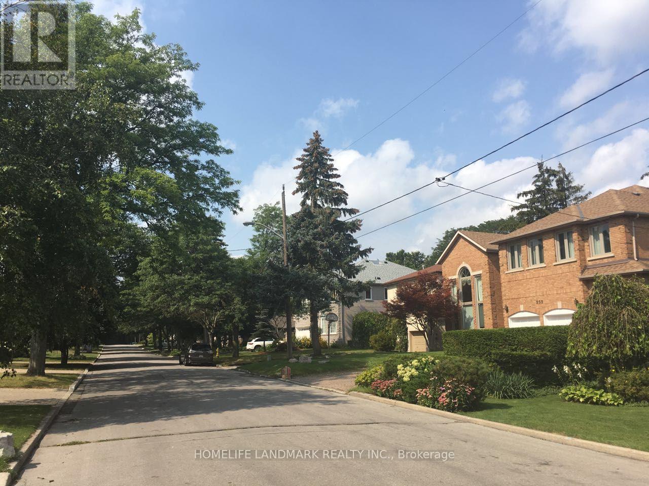 Bsmnt - 252 Dunview Avenue, Toronto, ON
