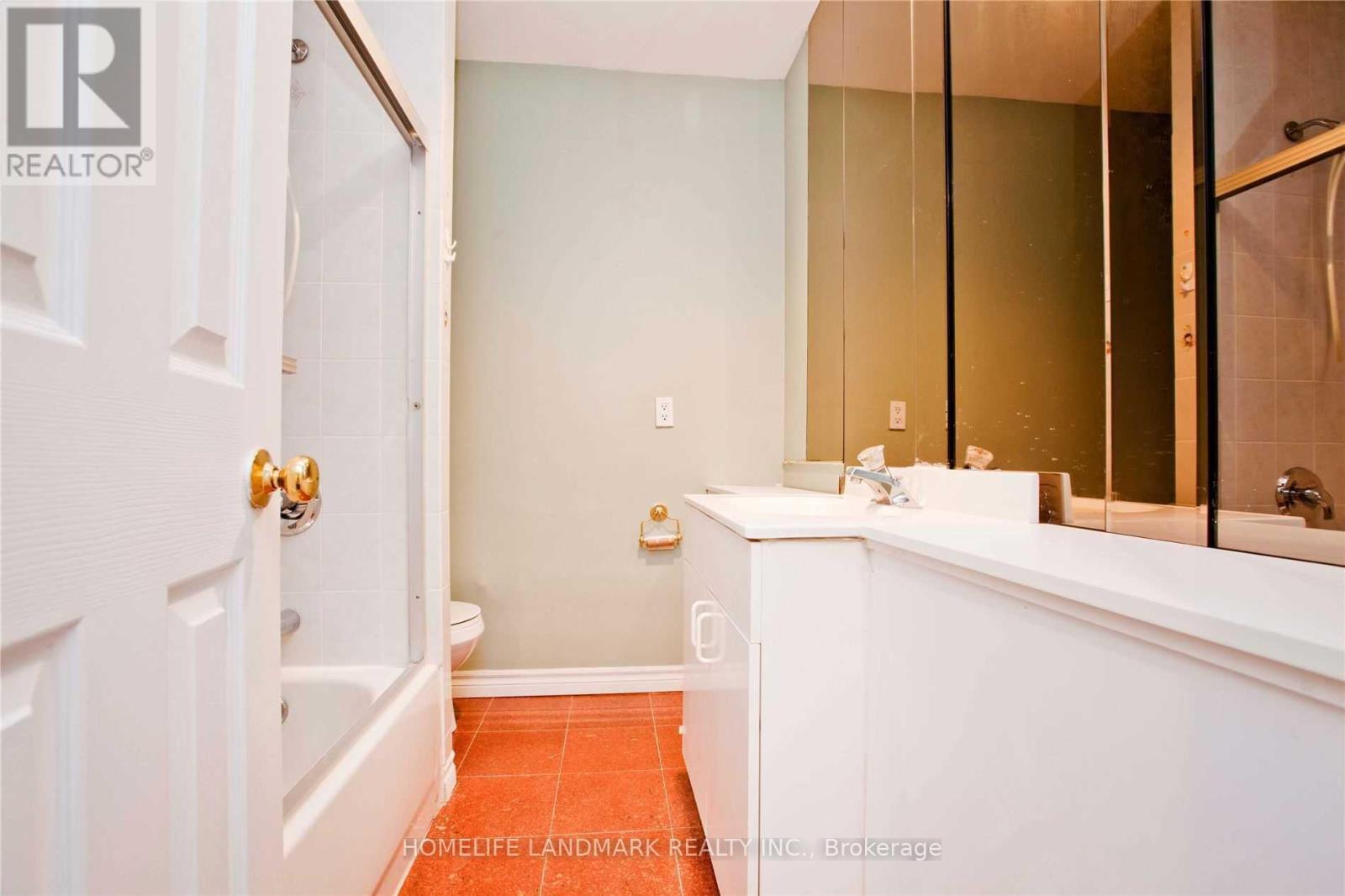 Bsmnt - 252 Dunview Avenue, Toronto, ON
