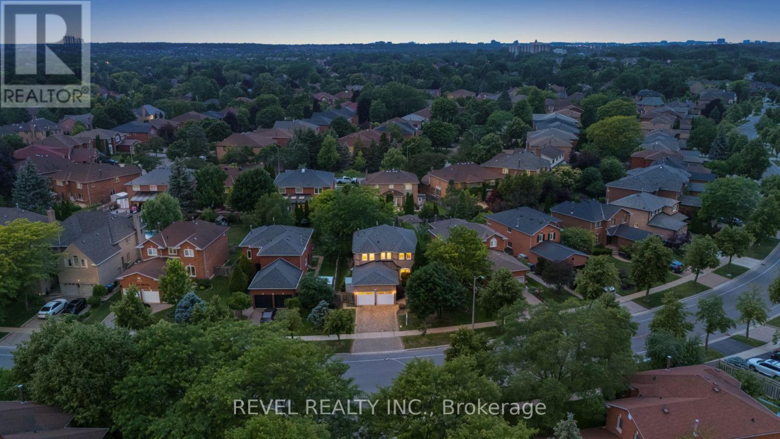 4315 Credit Pointe Drive, Mississauga, ON