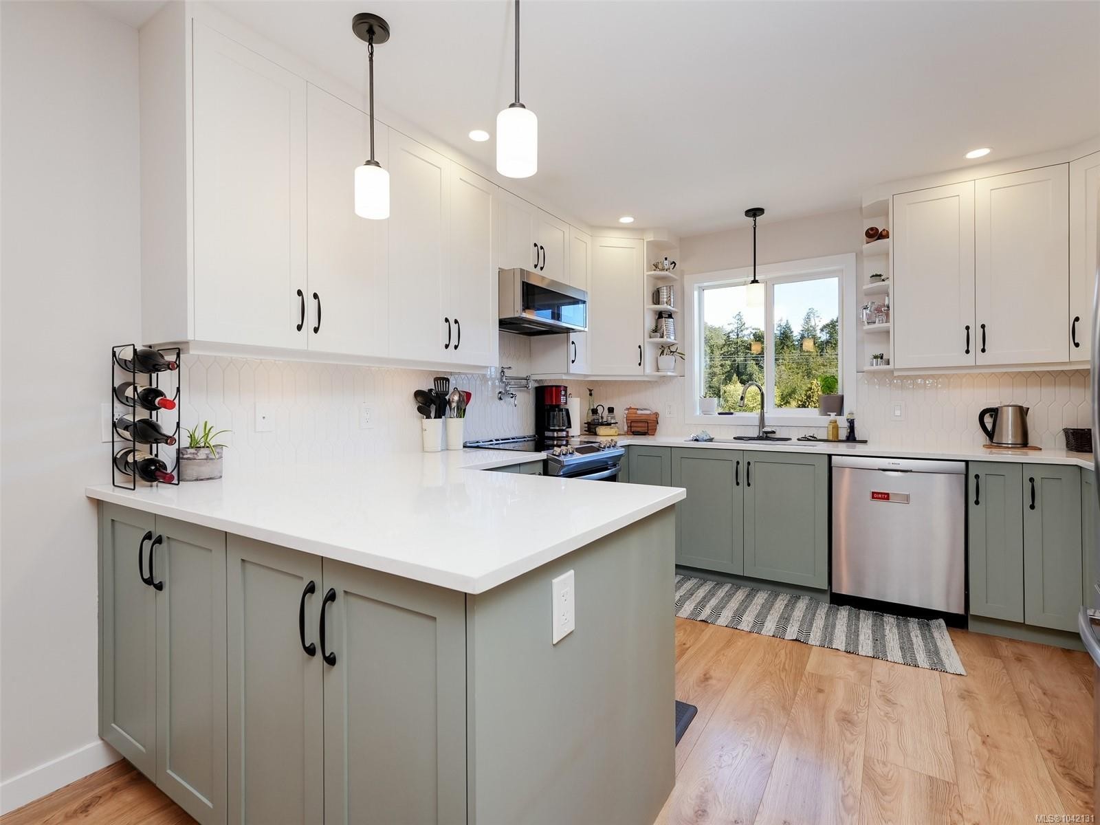 515 Selwyn Falls Dr, Langford, BC