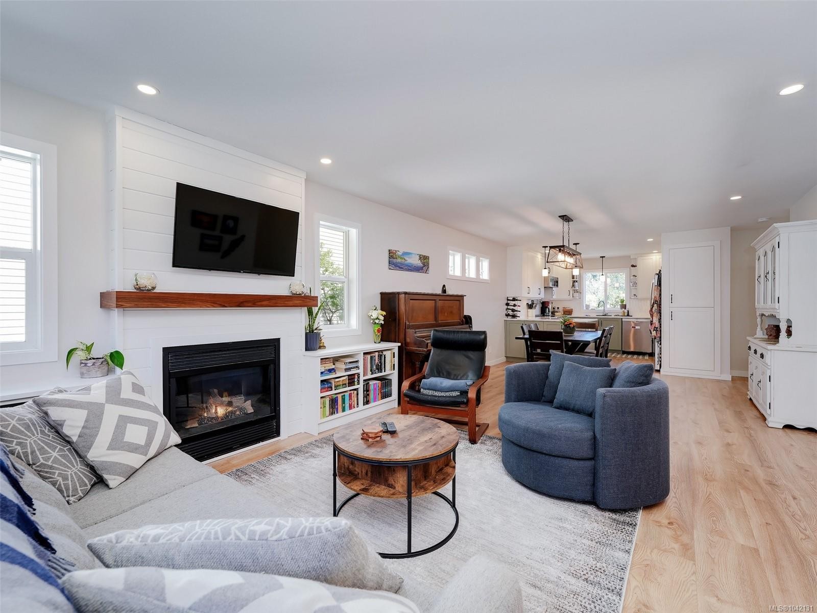 515 Selwyn Falls Dr, Langford, BC