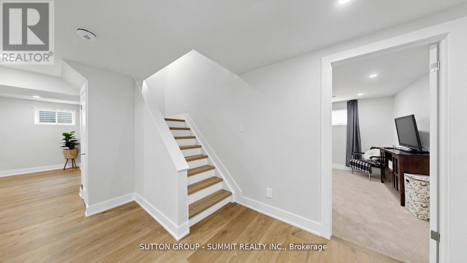 2427 Ravensthorpe Crescent, Mississauga, ON
