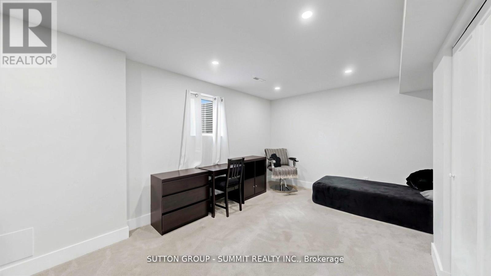 2427 Ravensthorpe Crescent, Mississauga, ON
