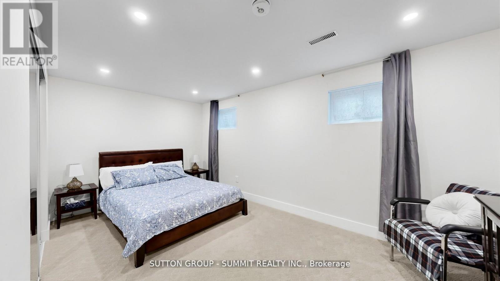 2427 Ravensthorpe Crescent, Mississauga, ON