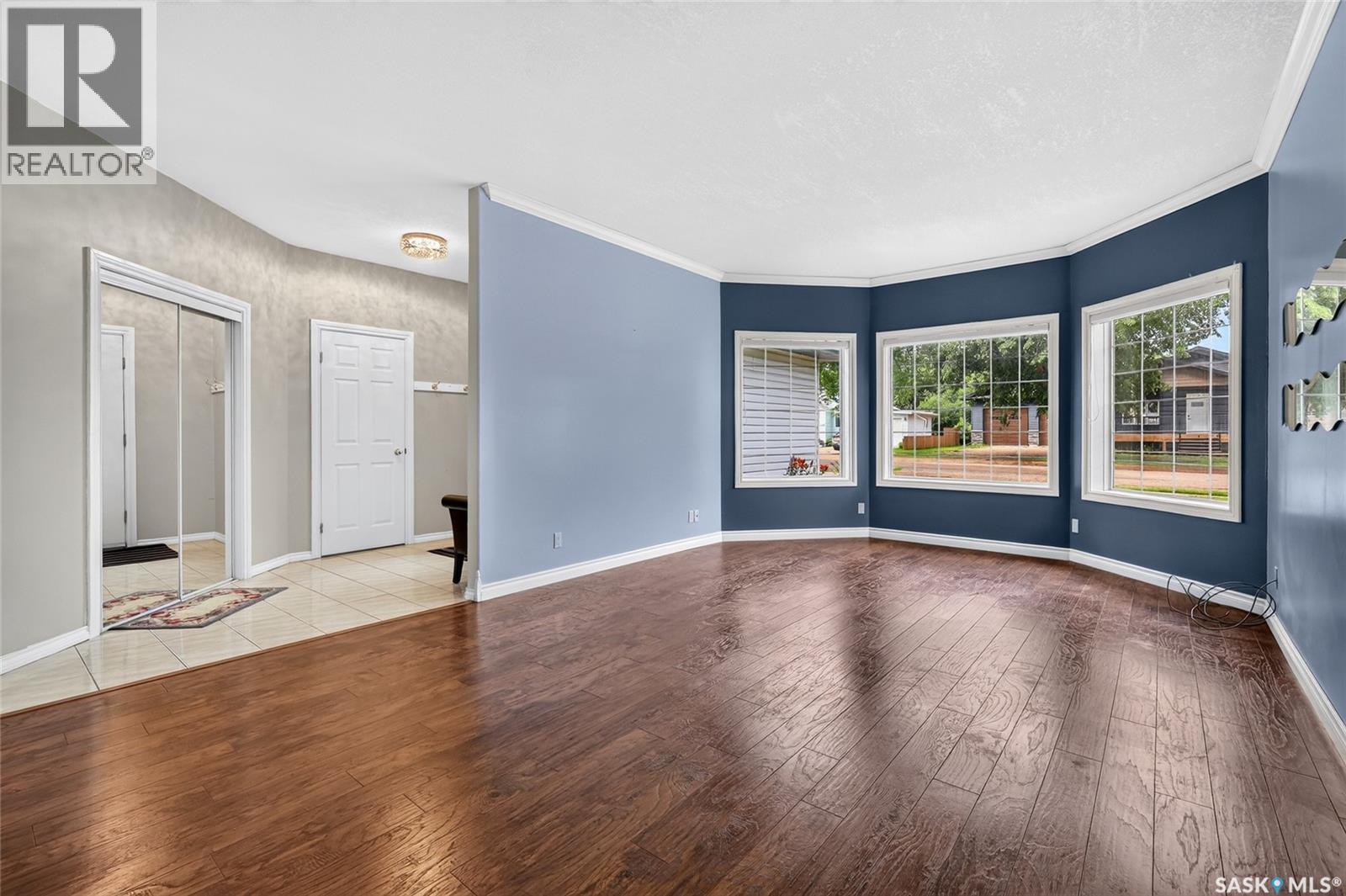 206 2Nd, Hague, SK