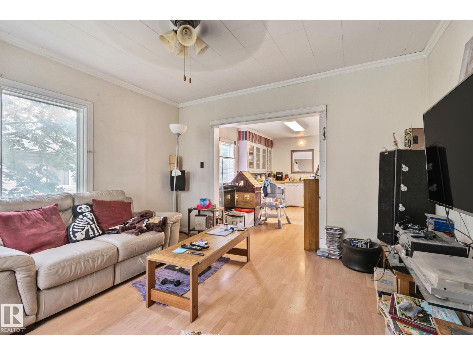 11209 38 St Nw, Edmonton, AB