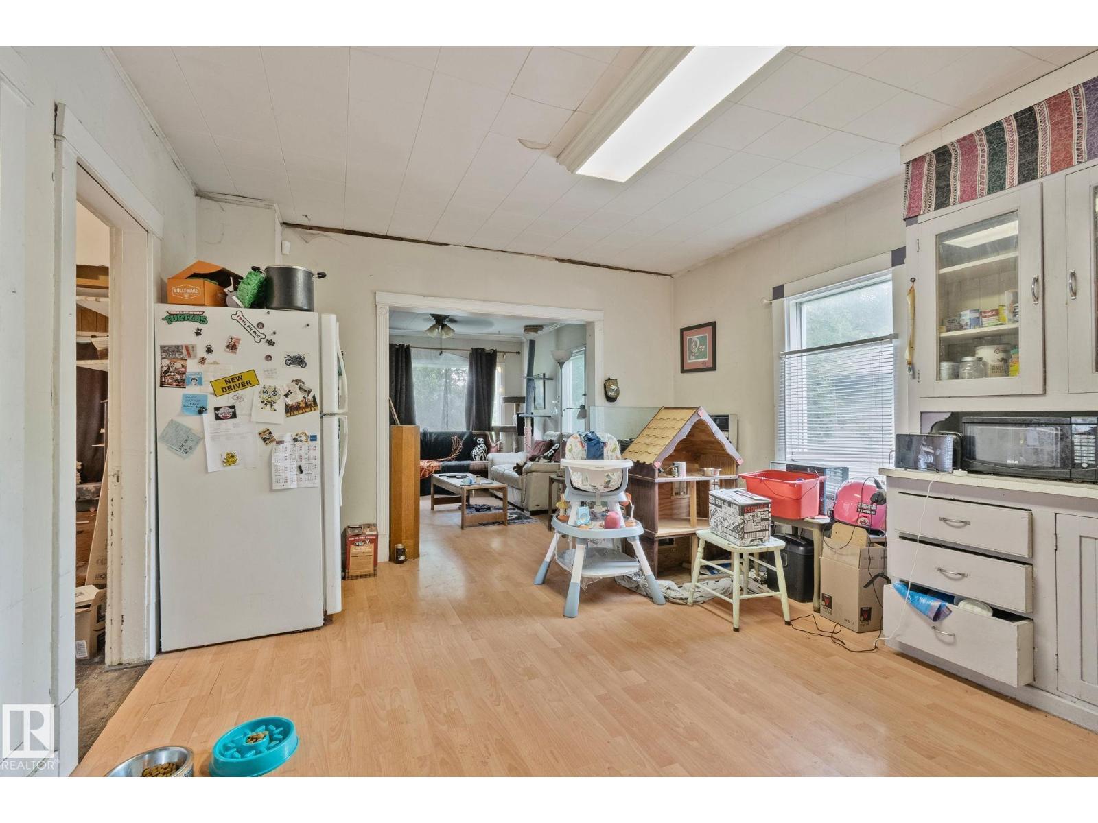 11209 38 St Nw, Edmonton, AB
